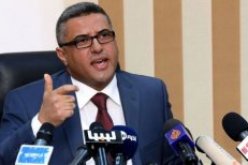 وزير الداخلية الليبي يحذر من  مجموعات كبيرة  من المتطرفين المسلحين