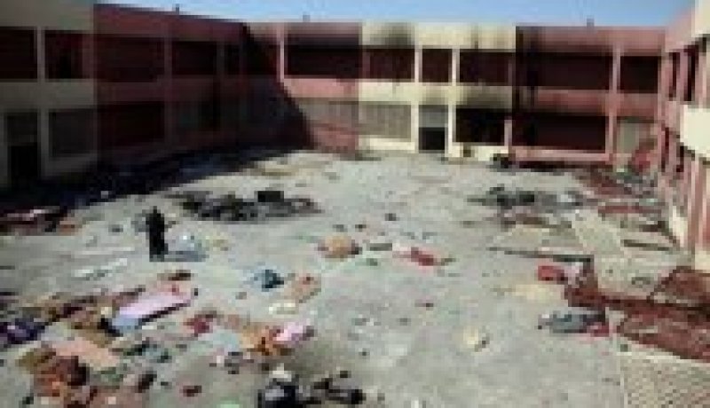 مقتل 13 شرطيا في هجوم على سجن تكريت وهروب عشرات السجناء المنتمين للقاعدة