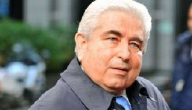 الرئيس القبرصي يلقي اللوم على البنوك في الازمة المالية