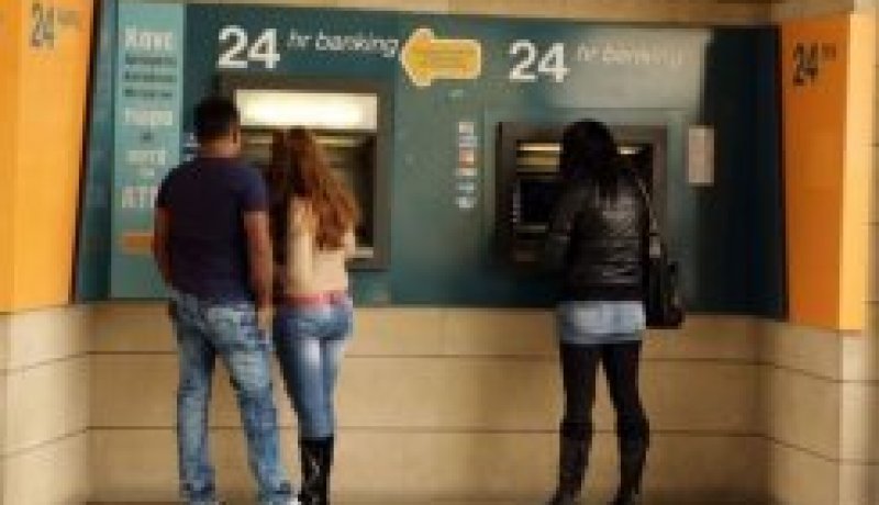قبرص تواجه صعوبة في دفع رواتب الموظفين والمتقاعدين