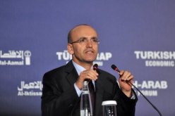 وزير المالية التركي ينفي رغبة حكومته في تقييد تحركات الرساميل