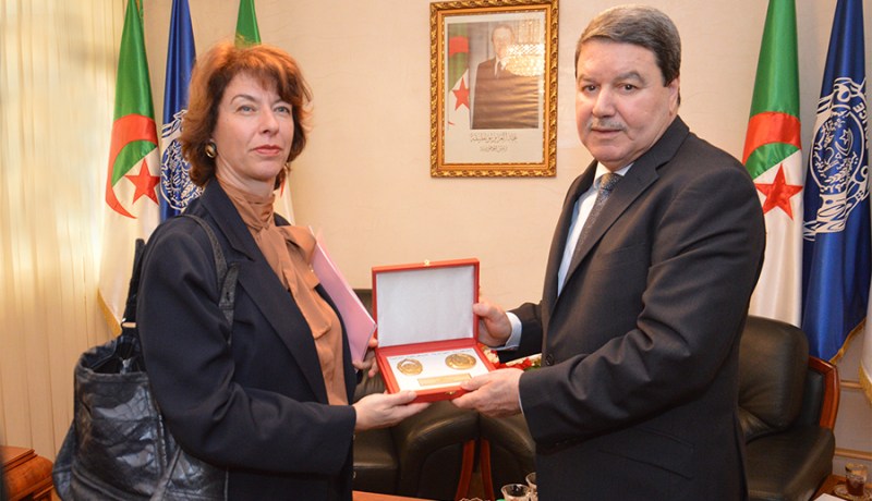 هامـل يستفيد من التجربة السويسرية