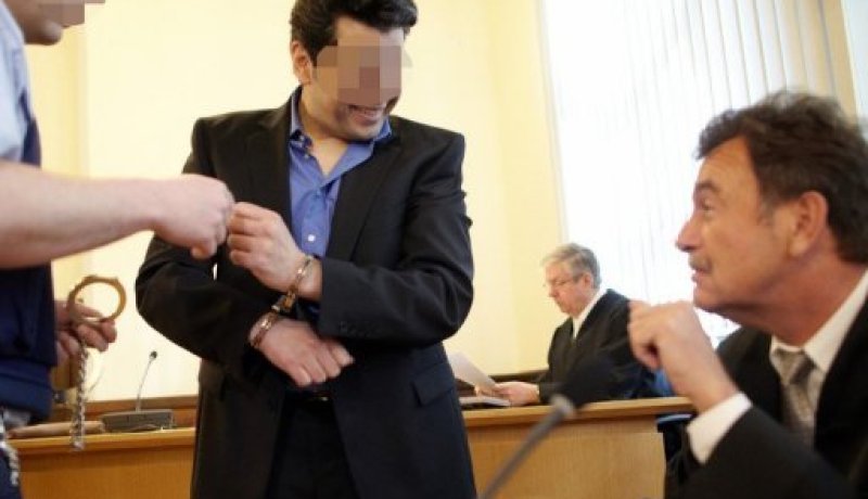 ألمانيا تحاكم شخص يشتبه بأنه من تنظيم القاعدة