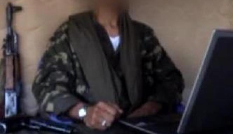 إرهابيون يوزعون أقراصا مضغوطة لطلب الدعم المادي