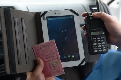 تابلات وأجهزة حديثة لرصد المجرمين.. العصاة والسيارات المسروقة
