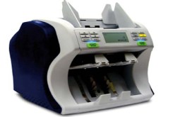 آلات بأحدث التقنيات للكشف عن الأوراق النقدية المزورة