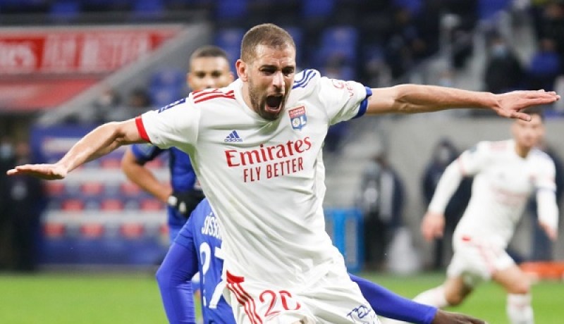 أولاس يُجدد الثقة في سليماني