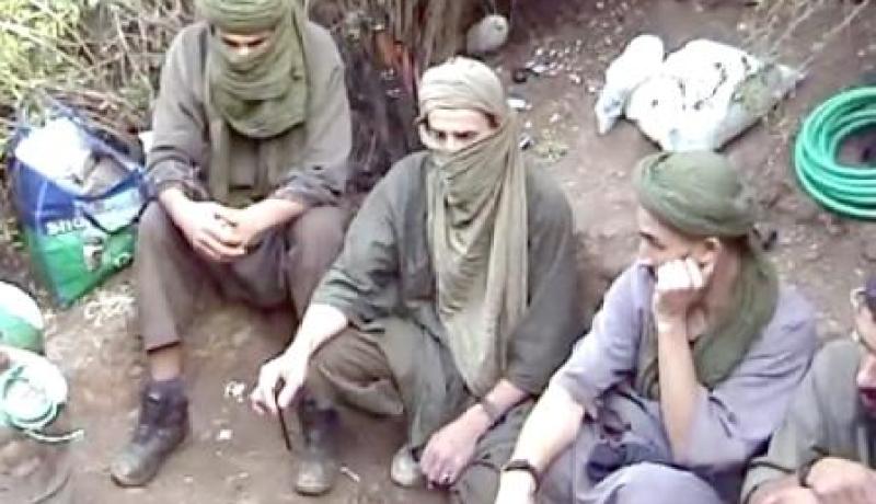 القاعدة تفرض ضرائب على عصابات المخدّرات مقابل تأمين معابرها في السّاحل