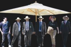 البلاي البرميدا  والكتب في حقائب الوزراء للعطلة