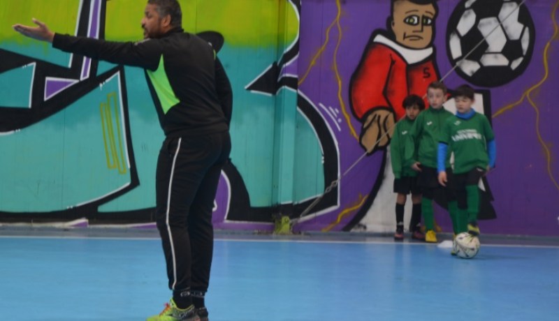 زارابي يرد على مشروع زطشي: ” التكوين ليس من مهام الإتحادية”