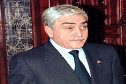 زروال‮ ‬يشيّع جثمان شقيقته في‮ ‬باتنة