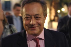 باريس تعزل سفير فرنسا بتونس