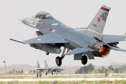 محتجون يطالبون بعدم السماح باستخدام قاعدة تركية في هجمات على سوريا