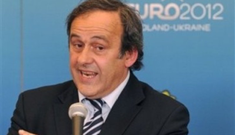 بلاتيني‮ ‬لو تتكرر اعتداءات القاهرة في‮ ‬أوروبا فستخصم ‮7 ‬نقاط من الفريق المعتدي‬