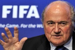 بلاتر يقلل من أهمية تهديدات وارنر بشأن الاتهامات ضد الاتحاد الدولي