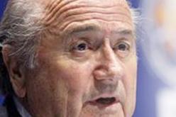 بلاتير يثق في إفريقيا رغم حادثة الطوغو ويدعّم حياتو