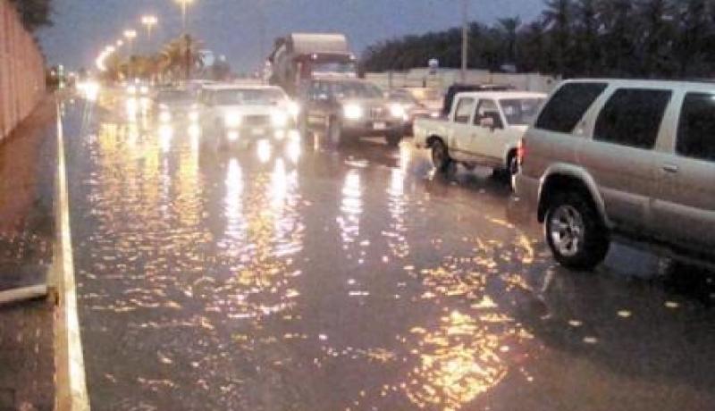 أمطار رعدية مصحوبة برياح قوية مرتقبة وسط و غرب البلد