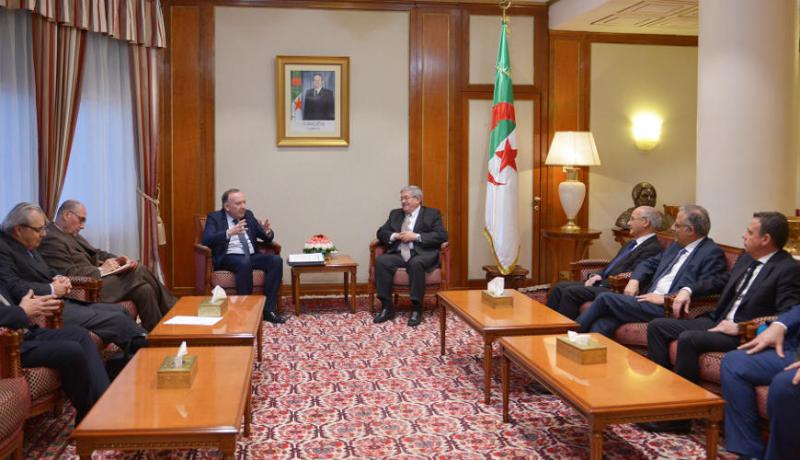 أويحي يستقبل رئيس حركة المؤسسات الفرنسية