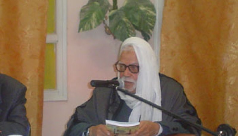 السائحي يقرأ أشعاره في مسقط رأسه