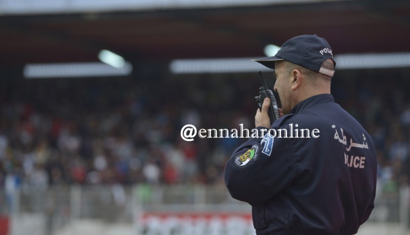 إصابة شرطي بجروح خطيرة بعد رشقه بالحجارة في مباراة بقالمة