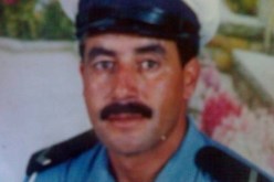 أحد الجناة وجه لكمة قوية للضحية أسقطت طقم أسنانه وآخر أطلق عليه رصاصتين في الرأس