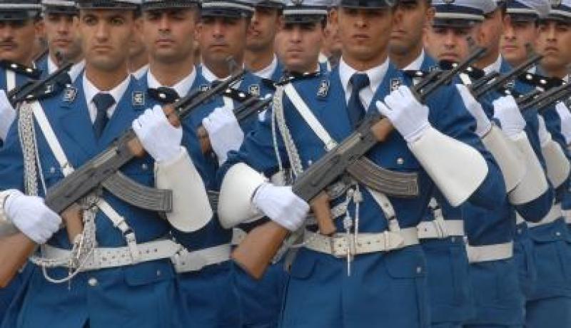 الكوريون معجبون بالشرطة الجزائرية