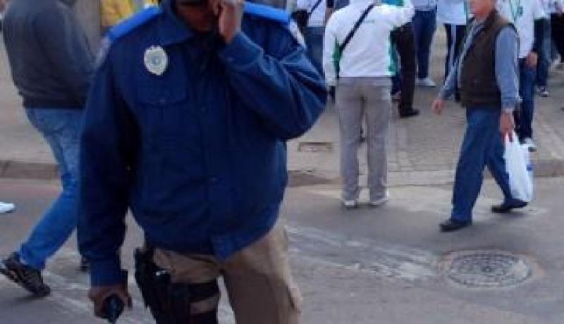 السلاح متاح للجميع ، الشرطة ''تخطي راسي''… والعنصرية انتهت سياسيا وحاضرة واقعيا