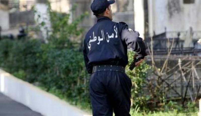 شرطي بأمن حسين داي يقود شبكة مختصة في النصب على مصانع الإسمنت