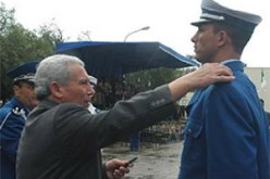 بعد تبرئته في جنحة حمل الغير على الإدلاء بتصريحات كاذبة:البراءة للرئيس السابق لأمن ولاية الجزائر أبو بكر سبوح الصديق