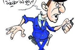 شـرطيـان يسـرقـان هـاتـف نـقــــال مـواطـنـة