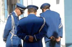 ضابط شرطة يطلق رصاصتين على رأس صديقته بحي الموز بالعاصمة