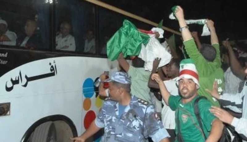 عقيد سوداني لـ النهارتعرض حـــــــــــافلة المنتخب المصري لاعتــــــــداء خــــبر كــــــــاذب