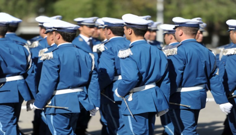 رقـم أحضــر للزُّرق