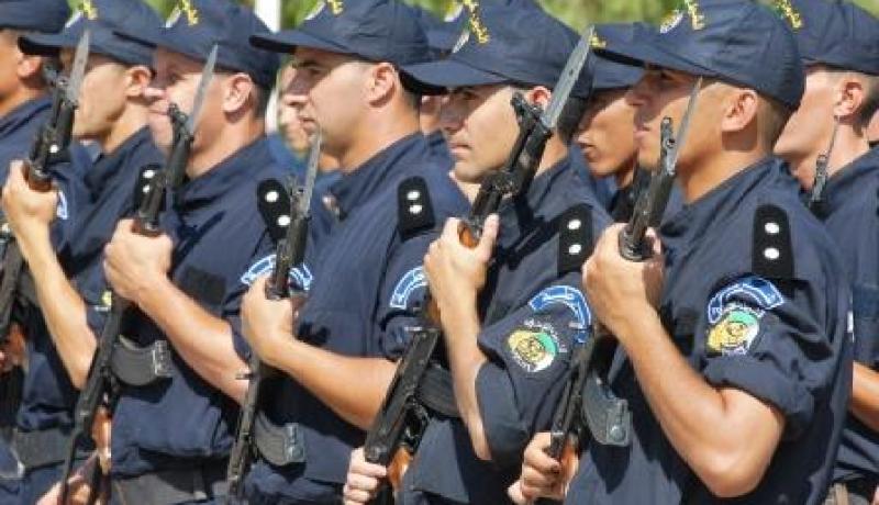 الشرطة تتلقى المستحقات في‮ ‬انتظار الفاسيليتي‮‬