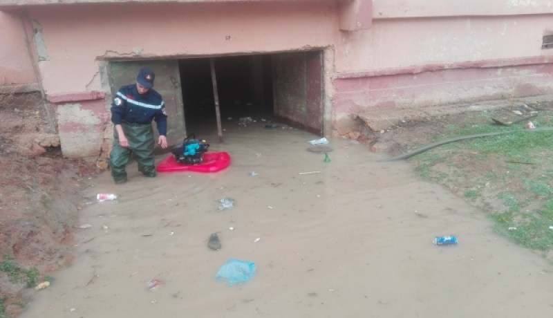 عمليات تدخل لإمتصاص مياه الأمطار داخل المنازل عبر ولايات الوطن