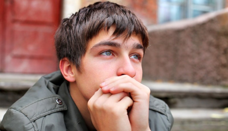 أحتاج رصاصة رحمة تنهي وجعي لأميّز الحقيقة من الخيال