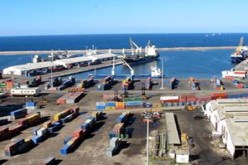 إحباط تهريب مسدسات وذخيرة بميناء وهران