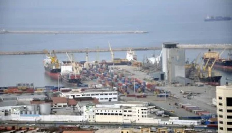 المدير العام الأسبق لميناء العاصمة يعتبر منح رخص استغلال آليات الشحن تدعيما للإستثمار