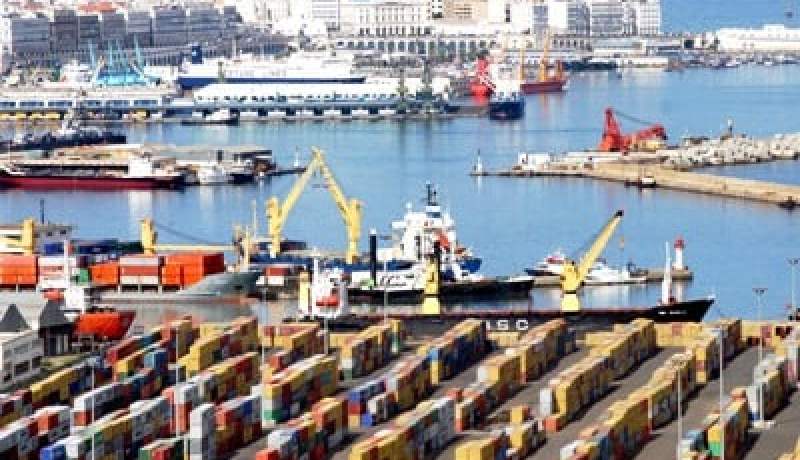 400 حاوية قطع غيار تجاوزت قيمتها 600 مليار سنتيم محجوزة بموانئ الجزائر