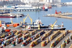 إيداع مسؤولي‮ ‬ميناء الجزائر الحبس بسبب‮ معركة الرافعات