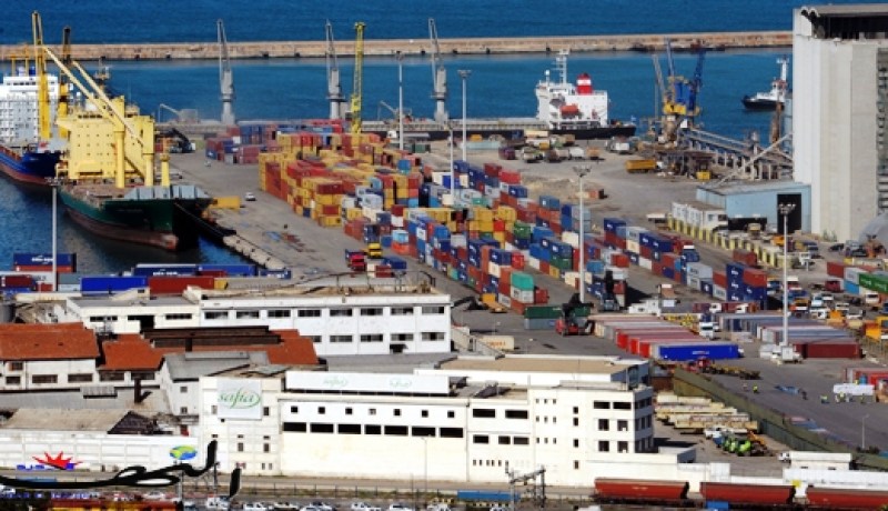 شبكة دولية لتهريب البشر تُورط قاصرا في‮ ‬تزوير جواز سفر ومنح رشوة لشرطي‮ ‬بالميناء