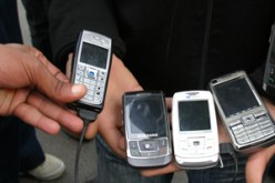 عدد خطوط الهاتف النقال بالجزائر‮ ‬يفوق عدد السكان‮…! ‬