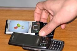 تلميذ بالمتوسط رهن الحبس لسرقته هاتفا نقالا