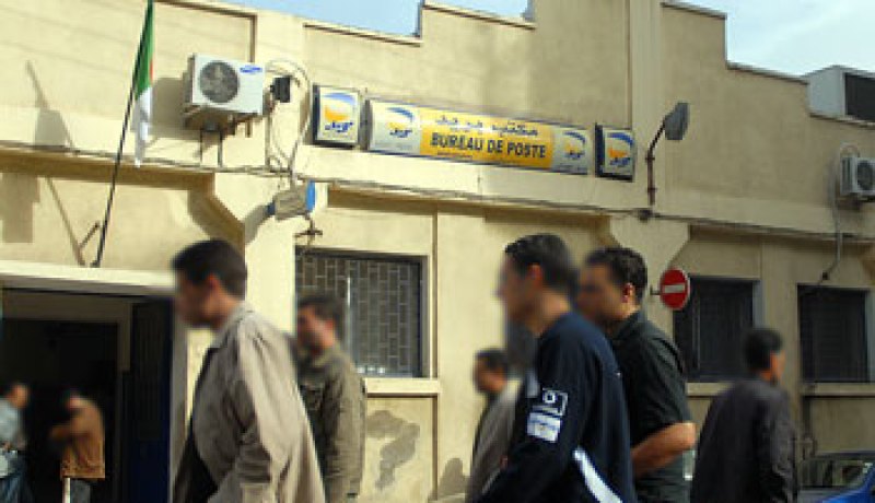 سطيف: توقيف نائب المدير الجهوي المكلف بالمالية ببريد الجزائر