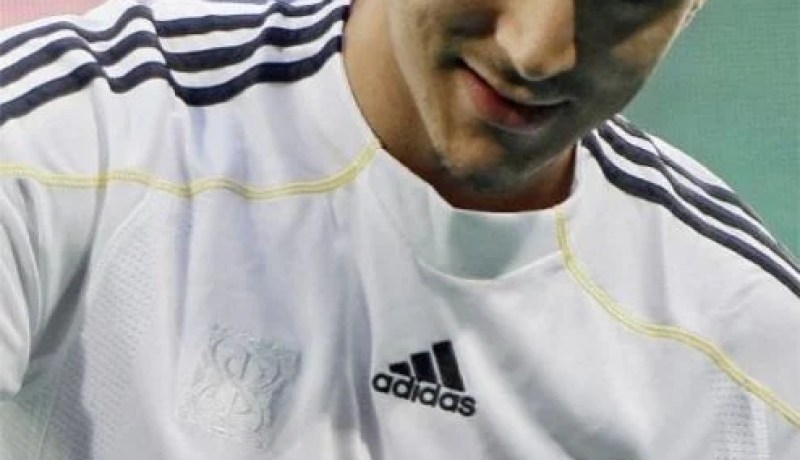 بنزيمة ينشر عبر حسابه الشخصي ريال مدريد بيتي