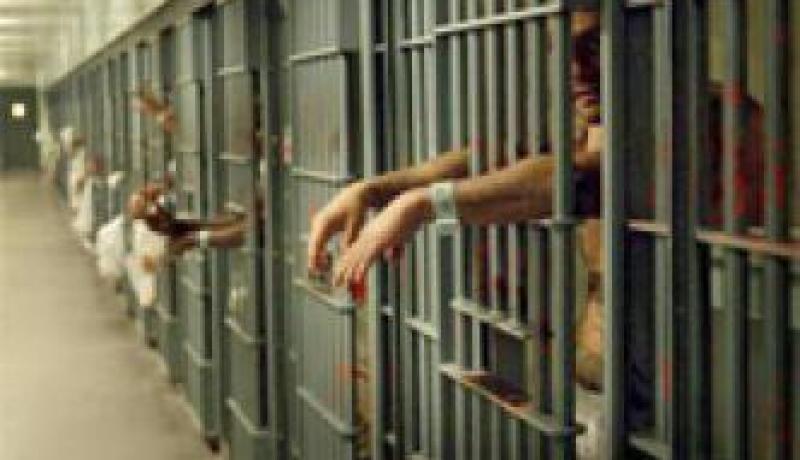 شاب‮ ‬يسرق مليارا من منزل جده ويمنحه لبحار ليساعده ورفاقه على‮ ''‬الحرڤة‮'' ‬