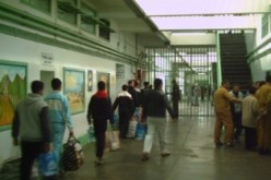 كاميرات قصر العدالة تكشف عملية ترويج مخدرات لسجين