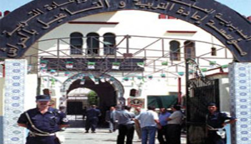 41 ‬سجينا بالمؤسسة العقابية بالحراش‮ ‬يضربون عن الطعام من أسبوع‮ ‬
