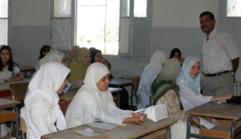 الحكومة تخصص اعتمادات مالية إضافية بقيمة 100 مليار سنتيم لتغطية الزيادة في أجرة أكثر من 500 ألف متدخل في العملية