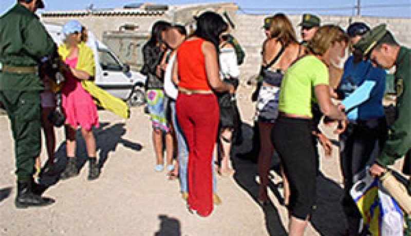 تجريم المتورطين في الاتجار بالأشخاص وعقوبات قاسية ضدهم…20 سنة سجنا و200 مليون غرامة للمتورطين في الاستغلال الجنسي